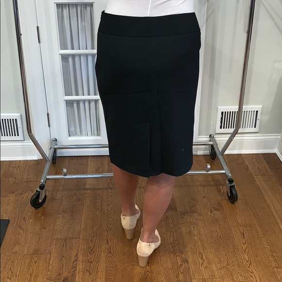 Skirt - Picture 2 of 2